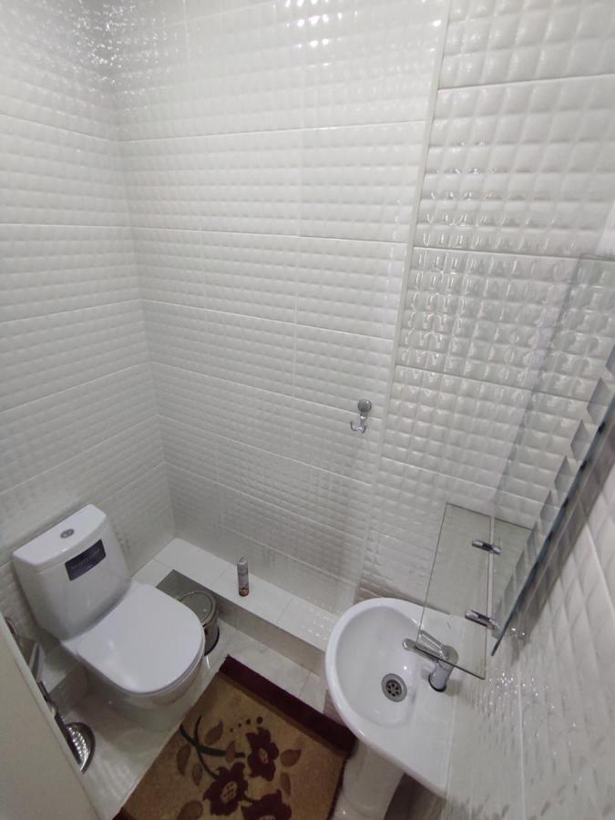 Prestigious Apartment In Bishkek Luaran gambar